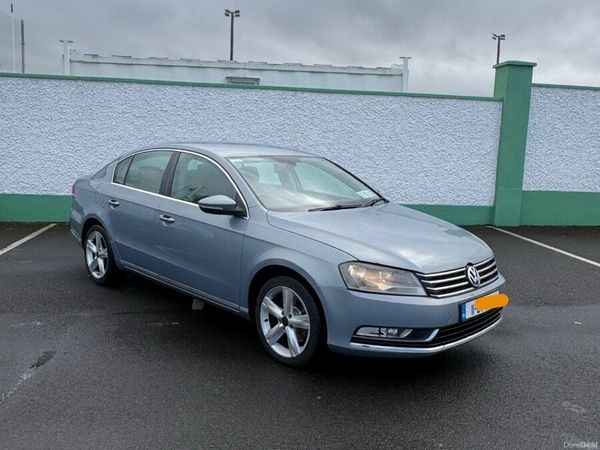 Volkswagen Passat Saloon, Diesel, 2011, Grey