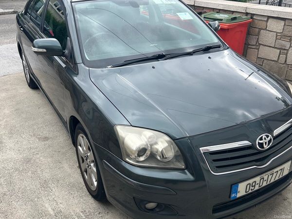 Toyota Avensis Saloon, Petrol, 2009, Green