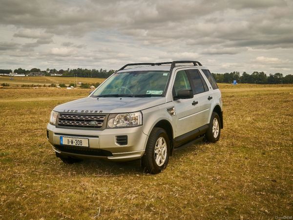 Land Rover Freelander SUV, Diesel, 2011, Silver