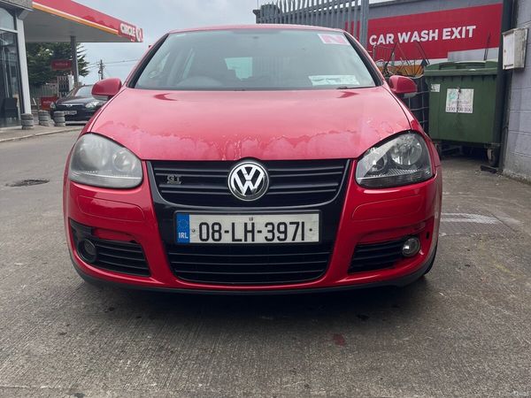 Volkswagen Golf Hatchback, Petrol, 2008, Red