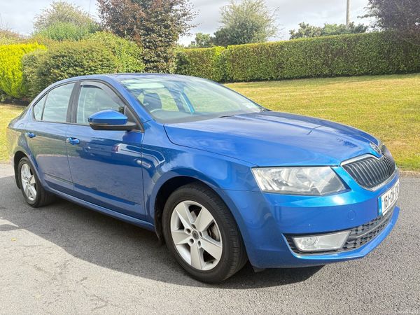 Skoda Octavia Hatchback, Diesel, 2015, Blue