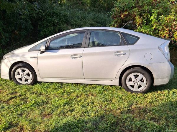 Toyota Prius Hatchback, Petrol Hybrid, 2010, Silver