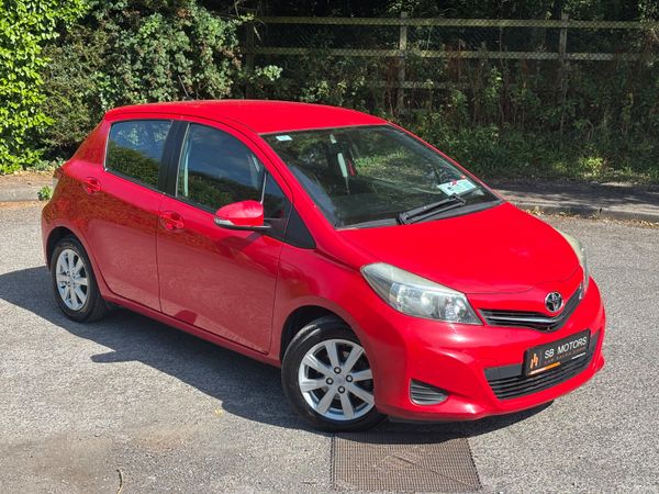 Toyota Yaris Hatchback, Petrol, 2013, Red
