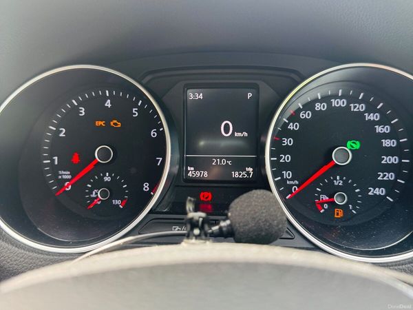Volkswagen Polo Hatchback, Petrol, 2016, Red
