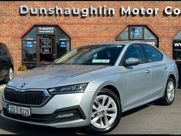 Skoda Octavia Saloon, Petrol, 2023, Grey