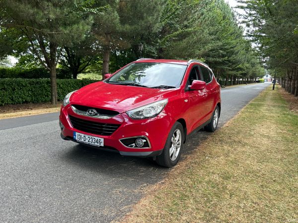 Hyundai ix35 SUV, Diesel, 2013, Red