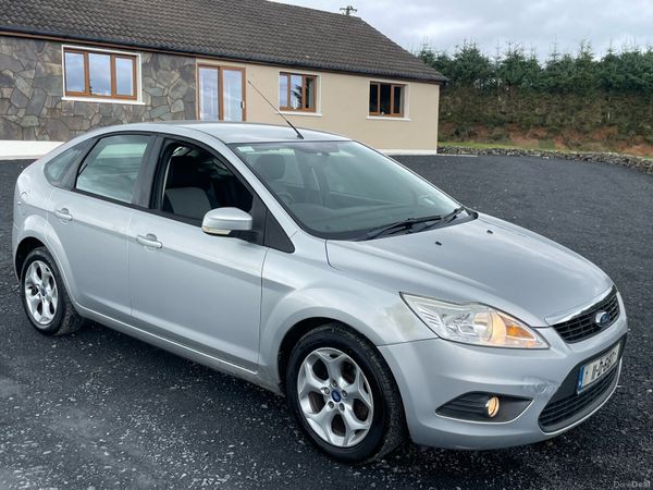 Ford Focus Hatchback, Diesel, 2011, Silver