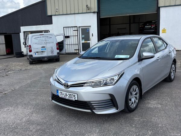 Toyota Corolla Saloon, Diesel, 2017, Grey