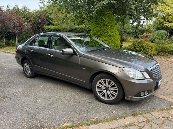 Mercedes-Benz E-Class Saloon, Diesel, 2010, Grey