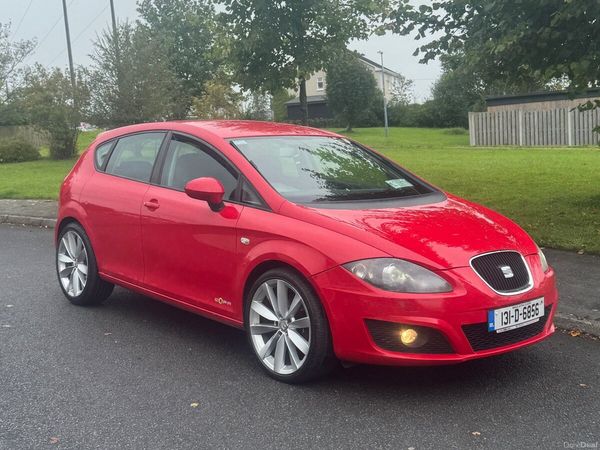SEAT Leon Hatchback, Diesel, 2013, Red