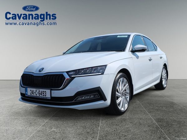 Skoda Octavia Saloon, Petrol, 2024, White