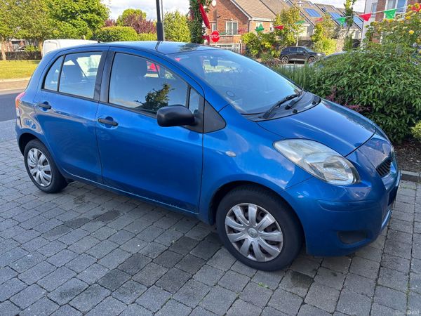 Toyota Yaris Hatchback, Petrol, 2010, Blue