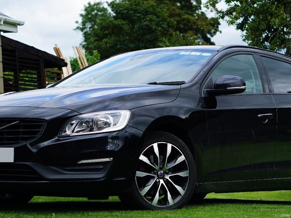 Volvo V60 Estate, Diesel, 2017, Black