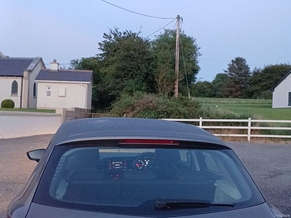 SEAT Leon Hatchback, Diesel, 2014, Grey