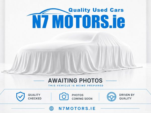Volkswagen Golf Hatchback, Petrol, 2013, Black