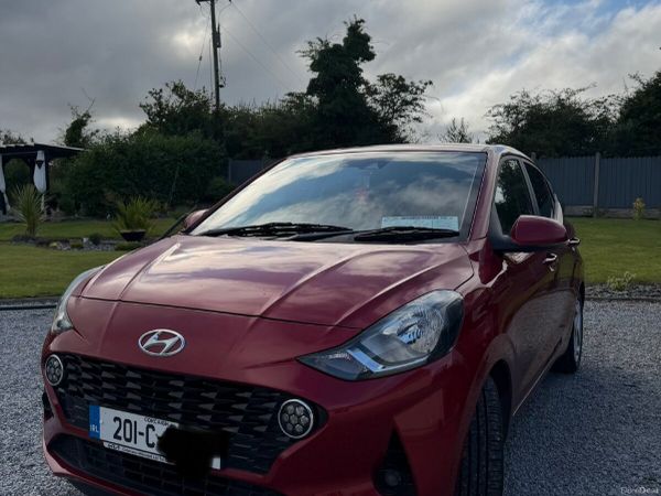Hyundai i10 Hatchback, Petrol, 2020, Red