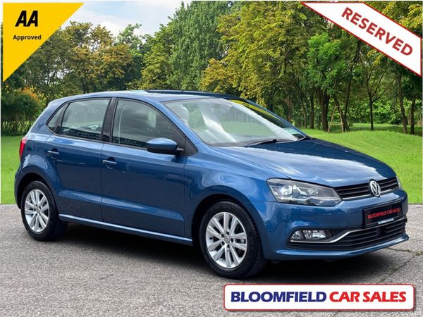 Volkswagen Polo Hatchback, Petrol, 2018, Blue