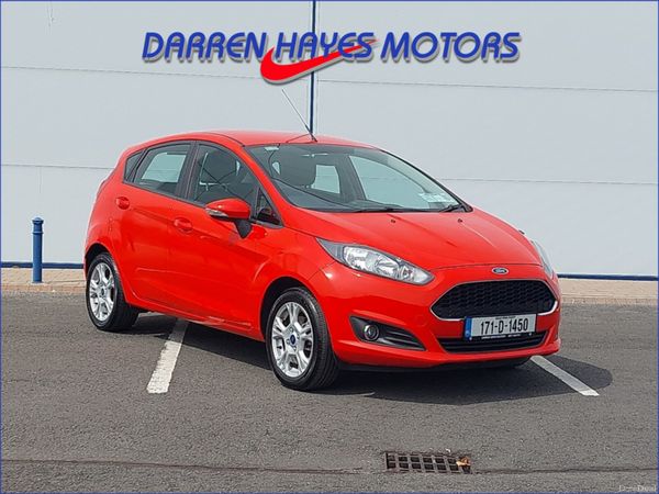 Ford Fiesta Hatchback, Petrol, 2017, Red
