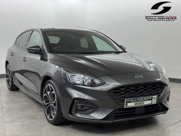 Ford Focus Hatchback, Diesel, 2022, Grey