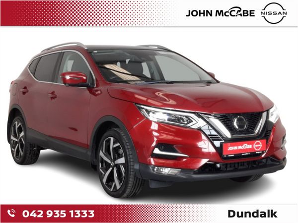 Nissan Qashqai MPV, Petrol, 2020, Red