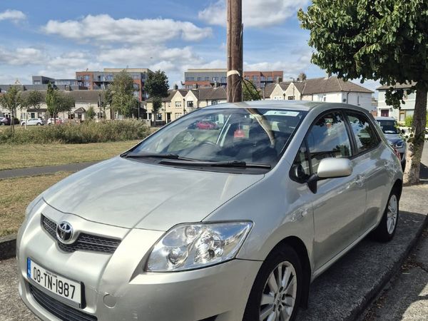 Toyota Auris Hatchback, Petrol, 2008, Silver