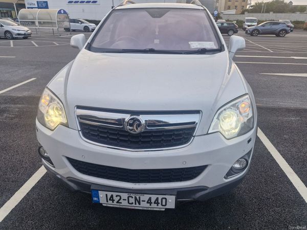 Vauxhall Antara Estate/Jeep, Diesel, 2014, White