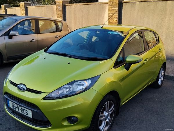 Ford Fiesta Hatchback, Petrol, 2009, Green