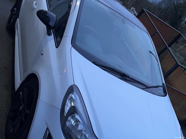 Vauxhall Corsa Hatchback, Petrol, 2012, White