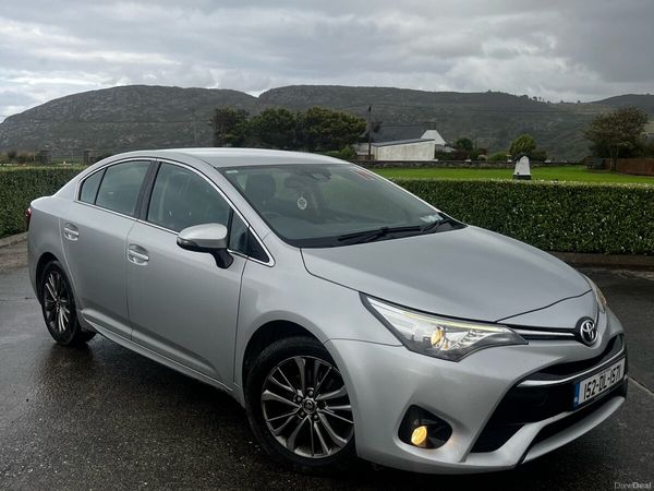 Toyota Avensis Saloon, Diesel, 2015, Silver