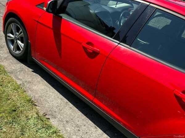 Ford Focus Hatchback, Diesel, 2014, Red