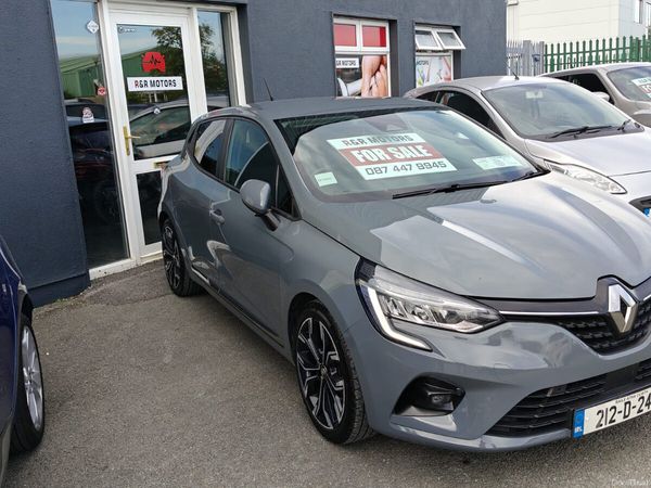 Renault Clio Hatchback, Petrol, 2021, Grey
