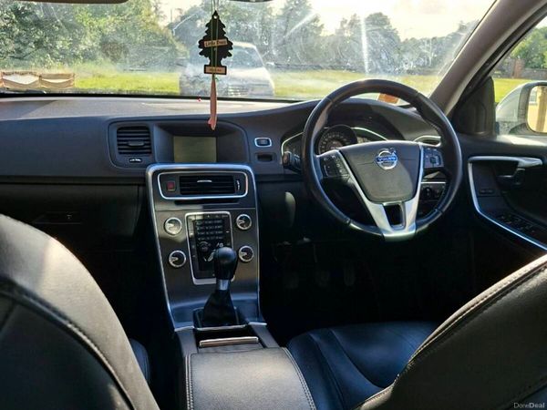 Volvo S60 Saloon, Diesel, 2015, White
