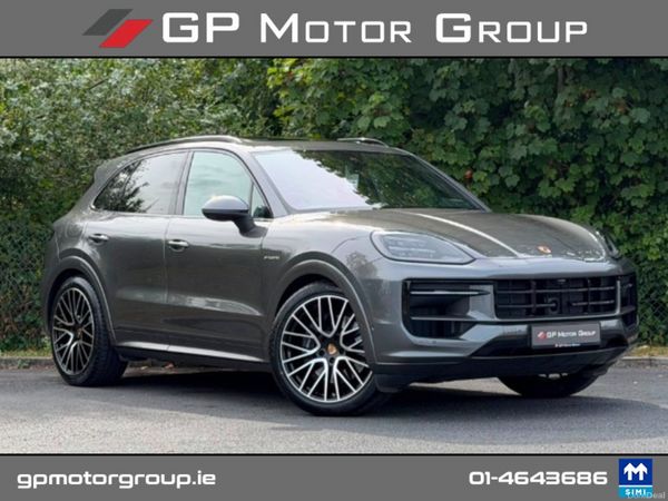 Porsche Cayenne Estate, Petrol Plug-in Hybrid, 2024, Grey