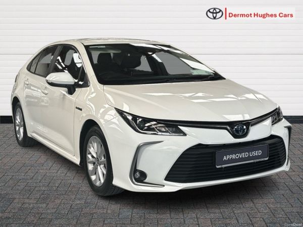 Toyota Corolla Saloon, Petrol Hybrid, 2022, White
