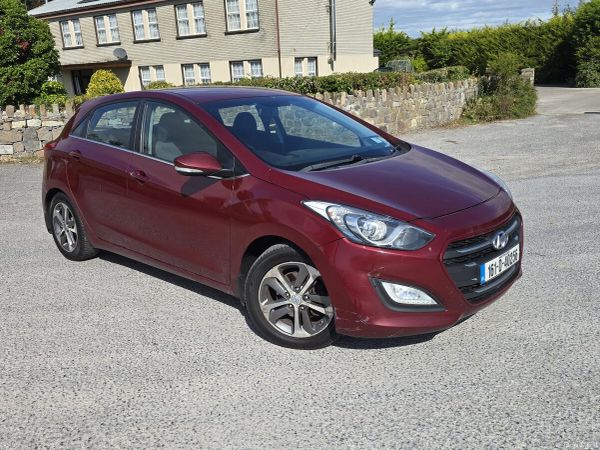 Hyundai i30 Hatchback, Diesel, 2016, Red