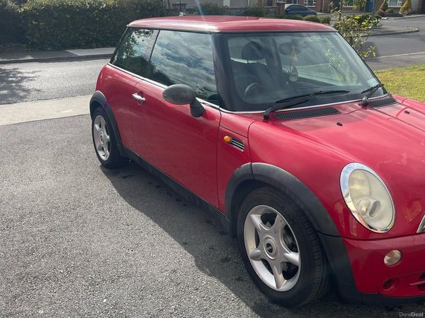 Mini One Hatchback, Petrol, 2005, Red
