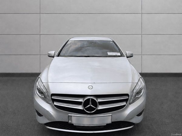 Mercedes-Benz A-Class Hatchback, Petrol, 2015, Silver