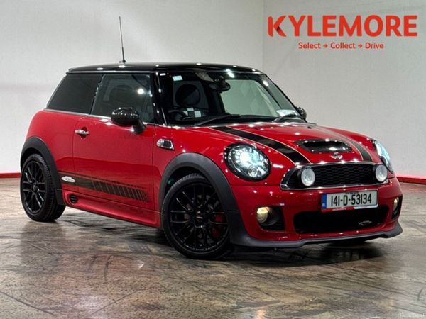 Mini Cooper Hatchback, Petrol, 2014, Red