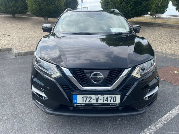 Nissan Qashqai SUV, Diesel, 2017, Black