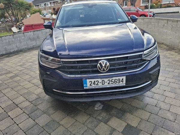 Volkswagen Tiguan SUV, Petrol, 2024, Blue