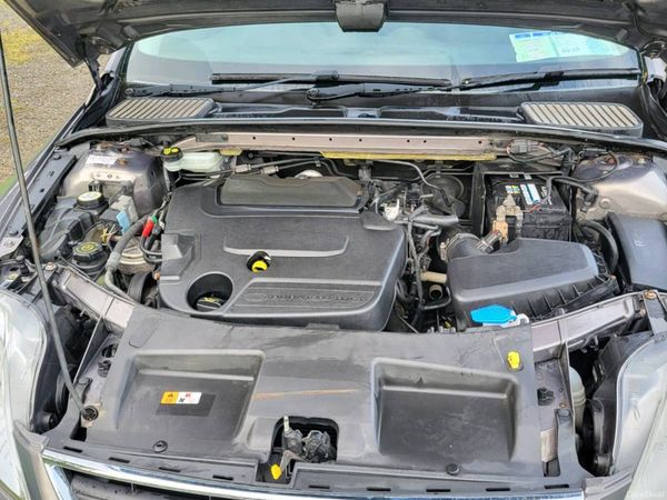 Ford Mondeo Hatchback, Diesel, 2011, Brown