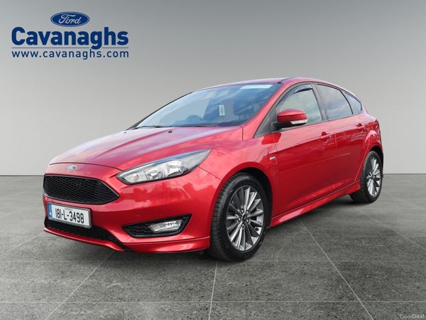 Ford Focus Hatchback, Diesel, 2018, Red