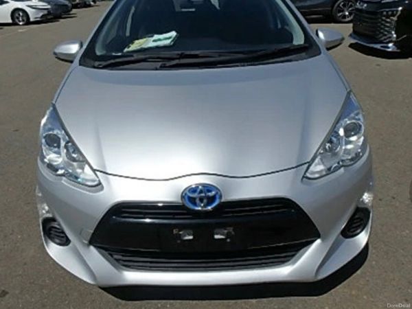 Toyota Aqua Hatchback, Petrol Hybrid, 2016, Silver