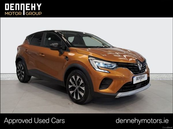 Renault Captur Hatchback, Petrol, 2022, Orange