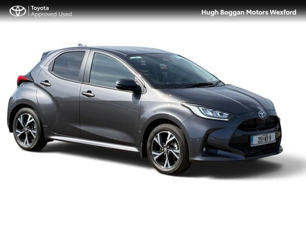 Toyota Yaris Hatchback, Petrol Hybrid, 2025, Grey