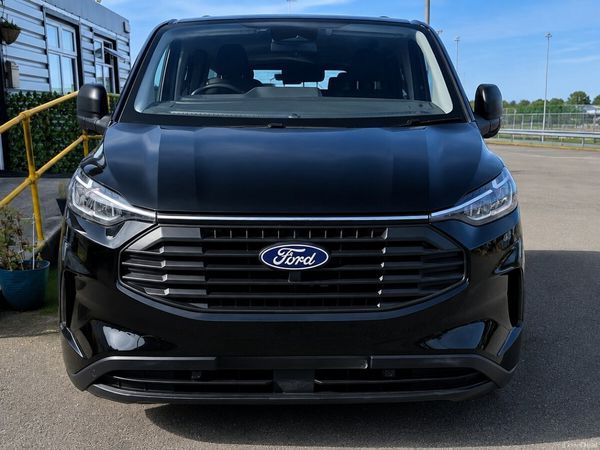 Ford Transit Custom MPV, Petrol Plug-in Hybrid, 2025, Black
