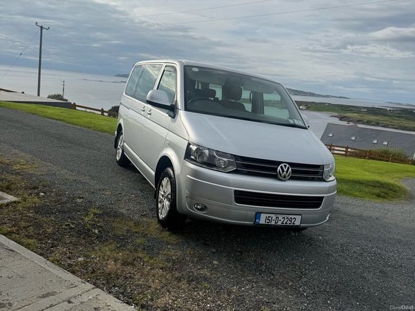 Volkswagen Caravelle Estate/Jeep, Diesel, 2015, Silver