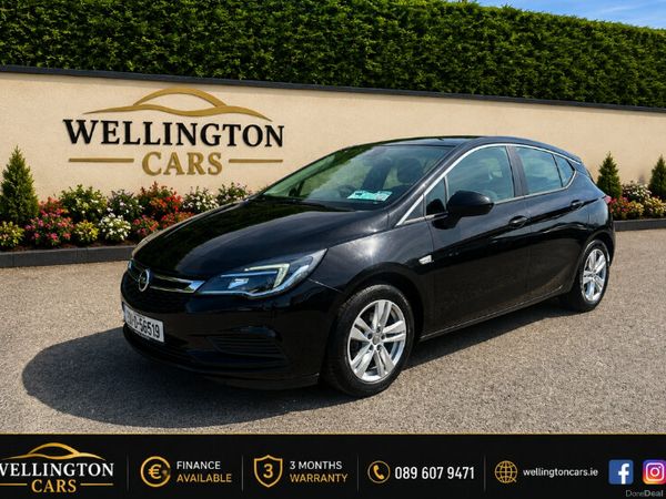 Vauxhall Astra Hatchback, Diesel, 2017, Black