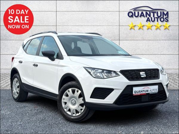 SEAT Arona Hatchback, Petrol, 2019, White