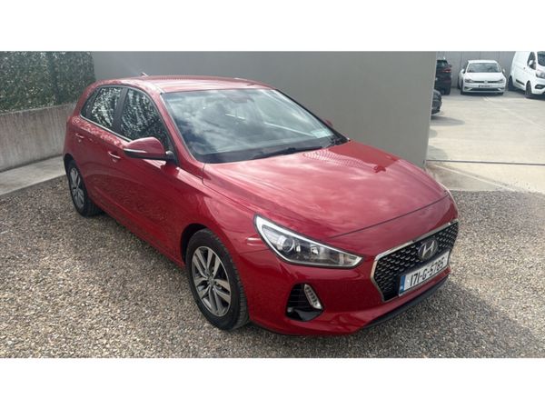 Hyundai i30 Hatchback, Diesel, 2017, Red